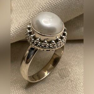 Pearl Ring!! In 925 Sterling silver ( US 6,8 & 9)